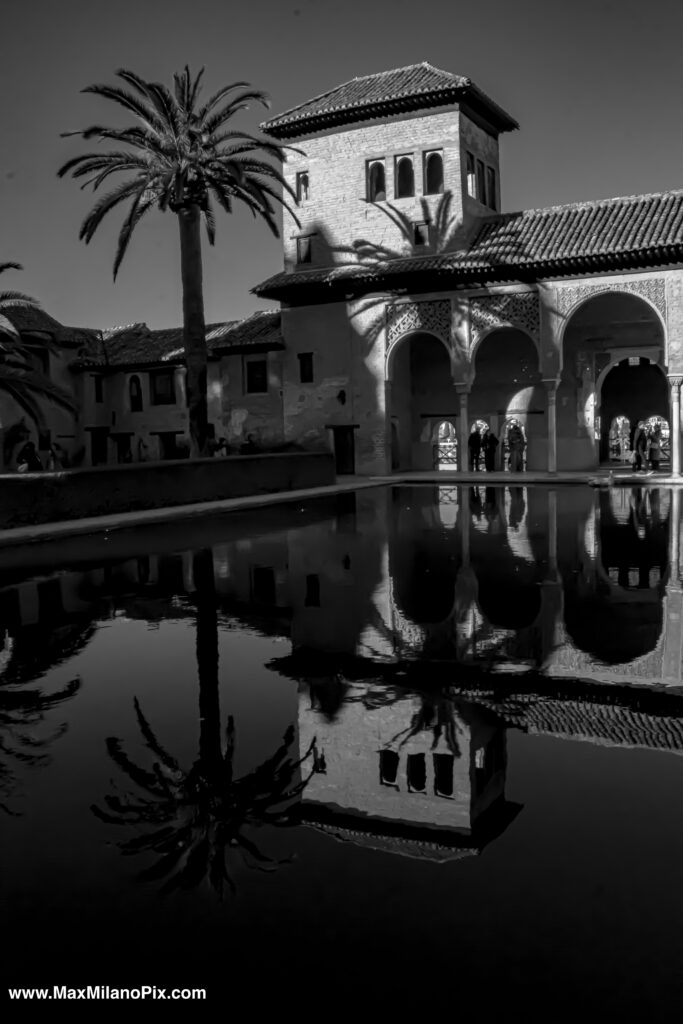 Hotel California B&W